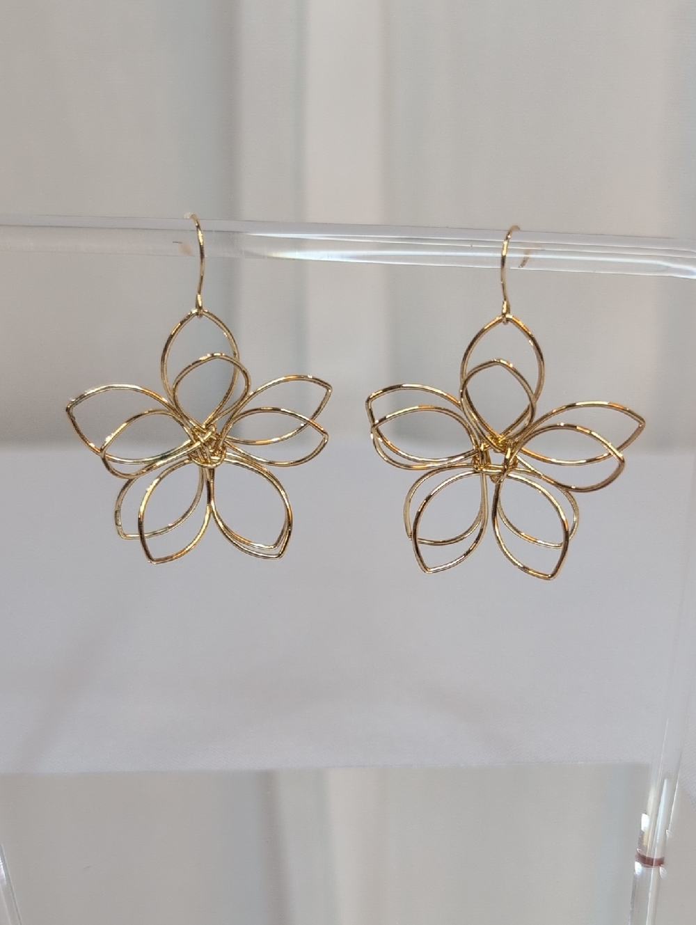 House Of Harlow 1960 Goldtone Wire Flower Earrings - Picture 3 of 3
